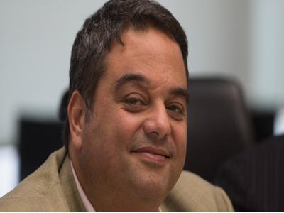 Triaca reconoció habrá que revisar acuerdos salariales por la inflación